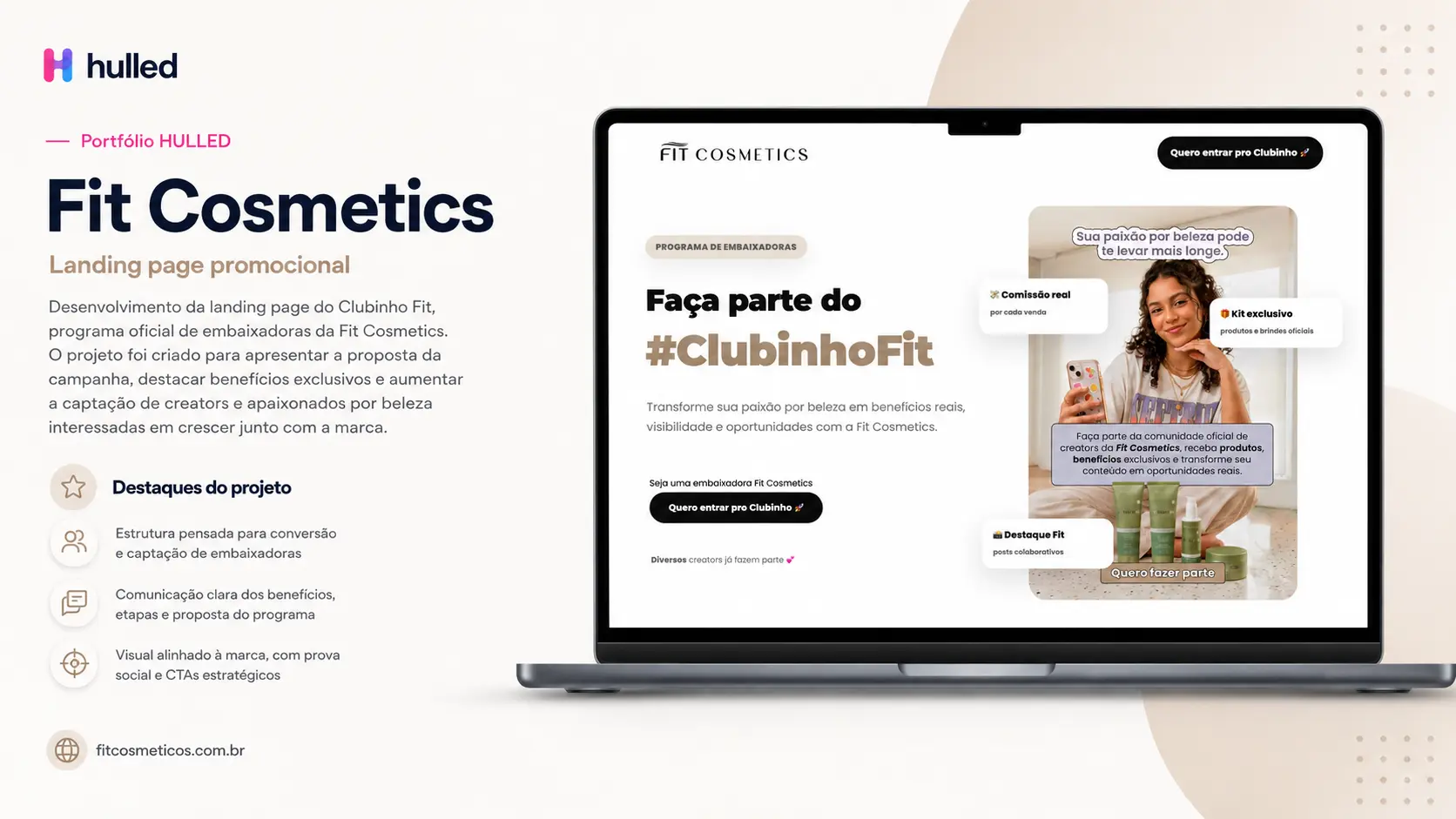 Preview da landing page promocional da Fit Cosmetics em um notebook